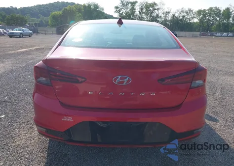 2020 Hyundai Elantra Value Edition z USA, uszkodzony, nr VIN 5NPD84LF4LH632847